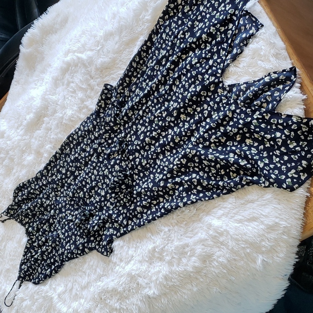 Trixi Juniors dress, size 3 Spaghetti strap fitted waist, floral